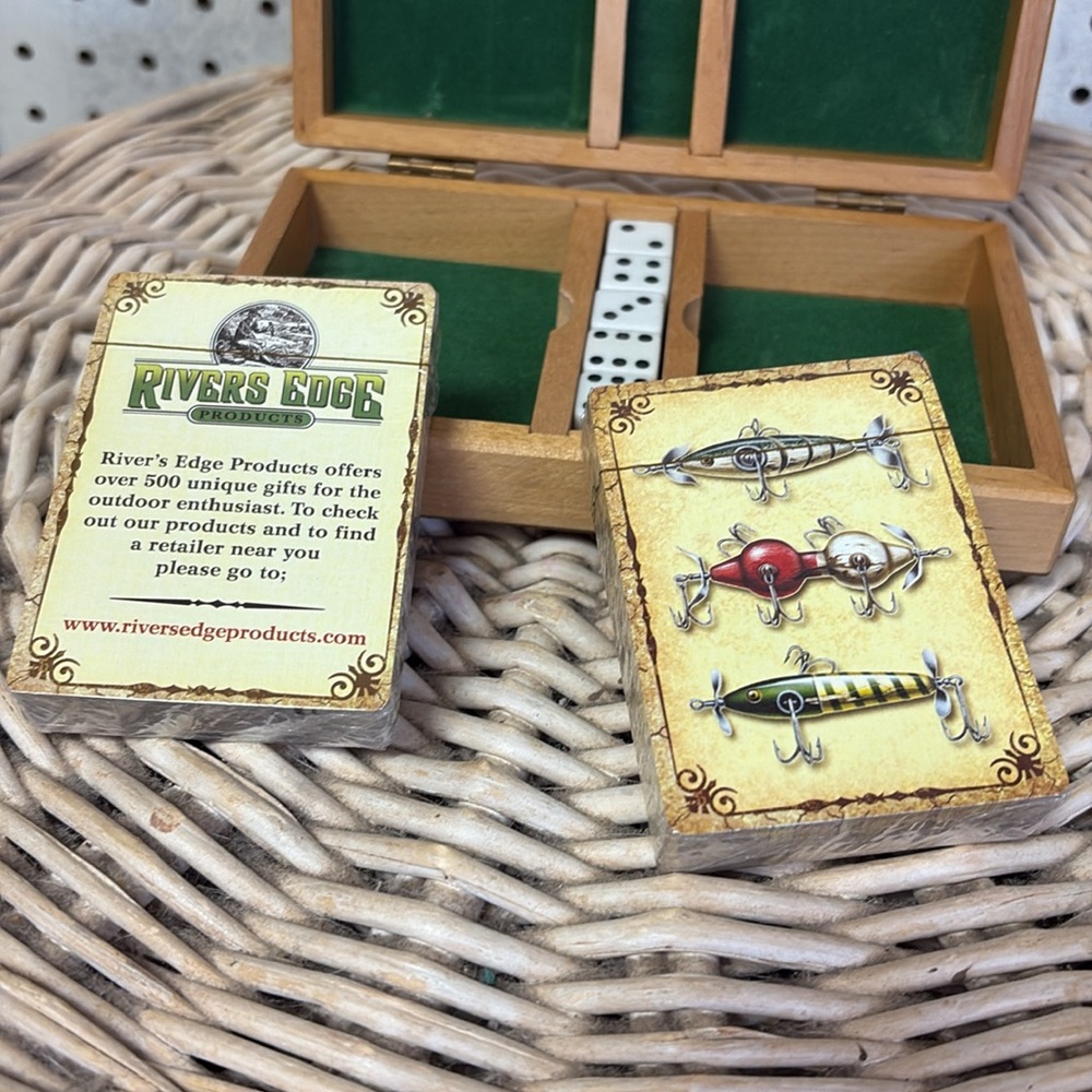 FINAL River’s Edge game box - Picture 2 of 8